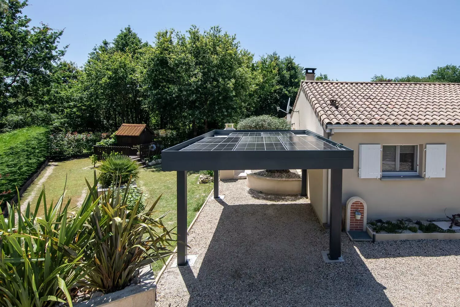 Carport solaire pour véhicule